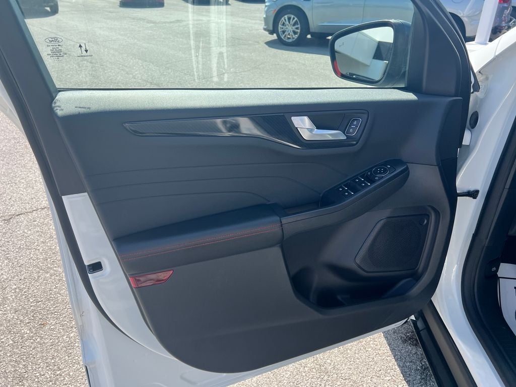 2024 Ford Escape Hybrid ST-Line