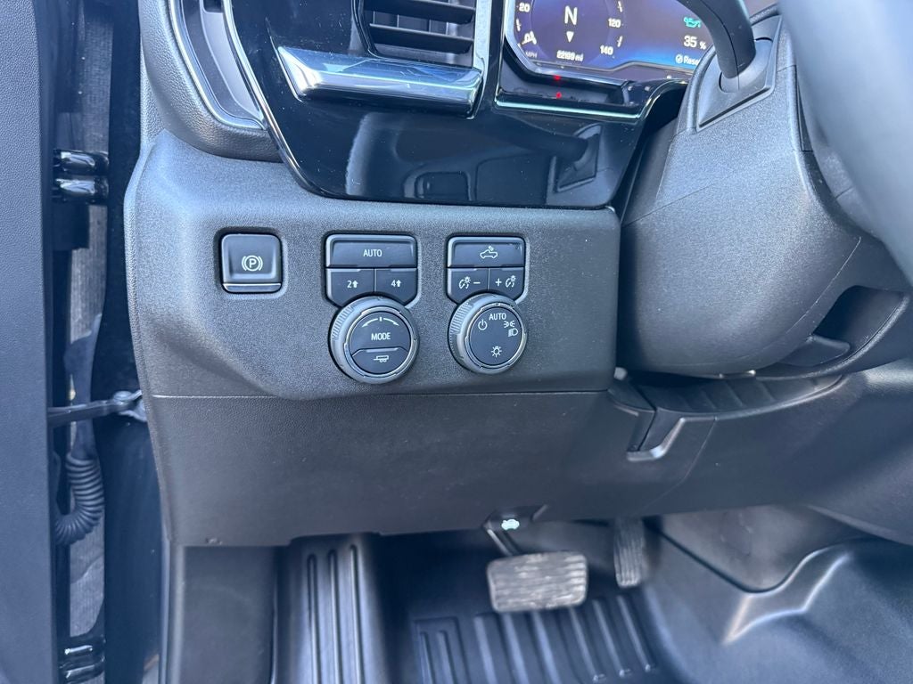 2025 Chevrolet Silverado 1500 LT LT1