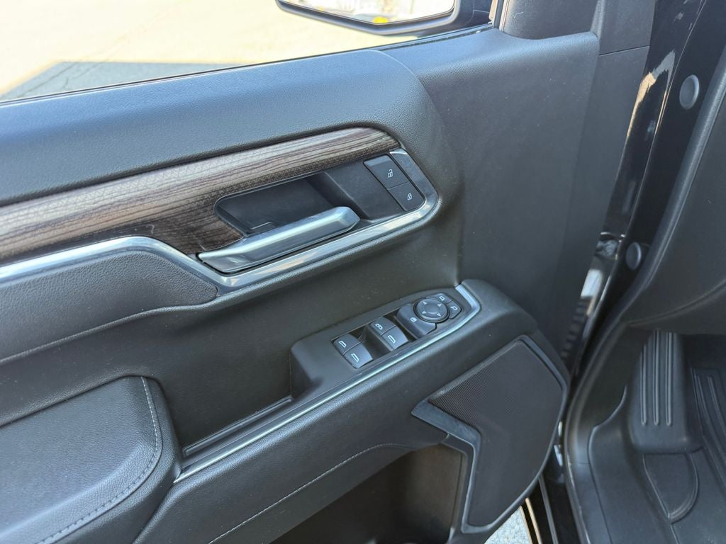 2025 Chevrolet Silverado 1500 LT LT1