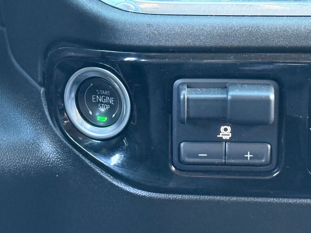 2025 Chevrolet Silverado 1500 LT LT1