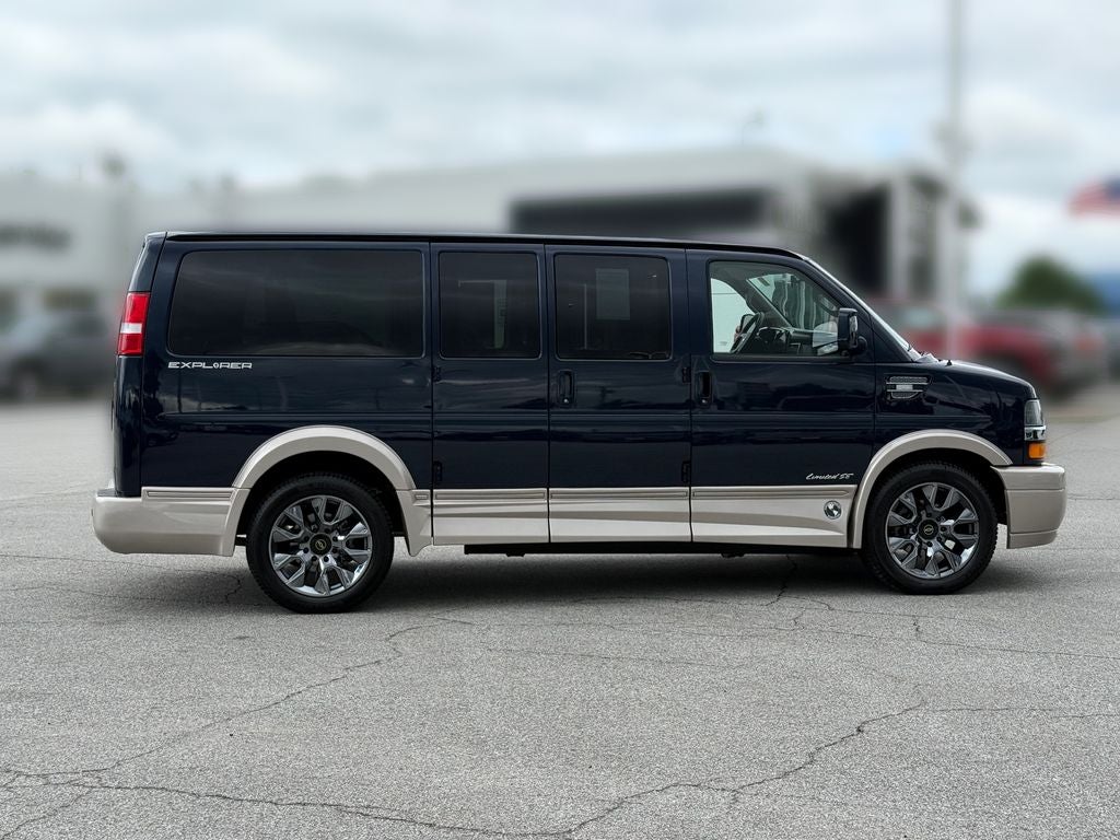 2025 Chevrolet Express 2500 Work Van Cargo