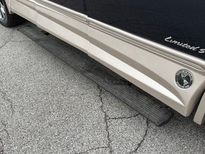 2025 Chevrolet Express 2500 Work Van Cargo