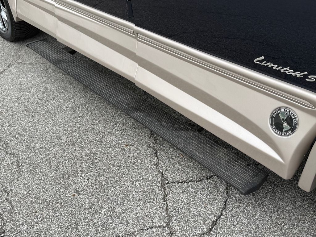 2025 Chevrolet Express 2500 Work Van Cargo