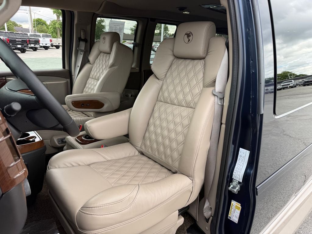 2025 Chevrolet Express 2500 Work Van Cargo