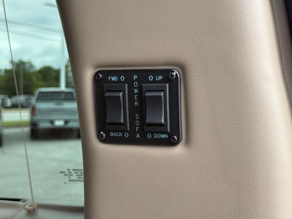 2025 Chevrolet Express 2500 Work Van Cargo