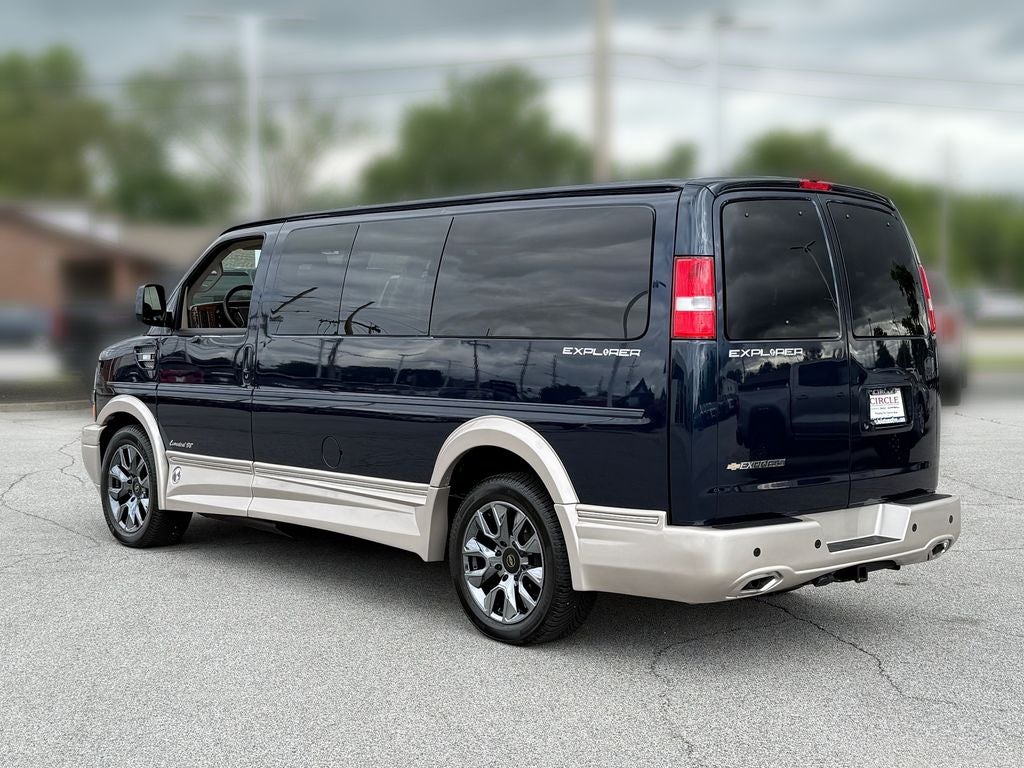 2025 Chevrolet Express 2500 Work Van Cargo