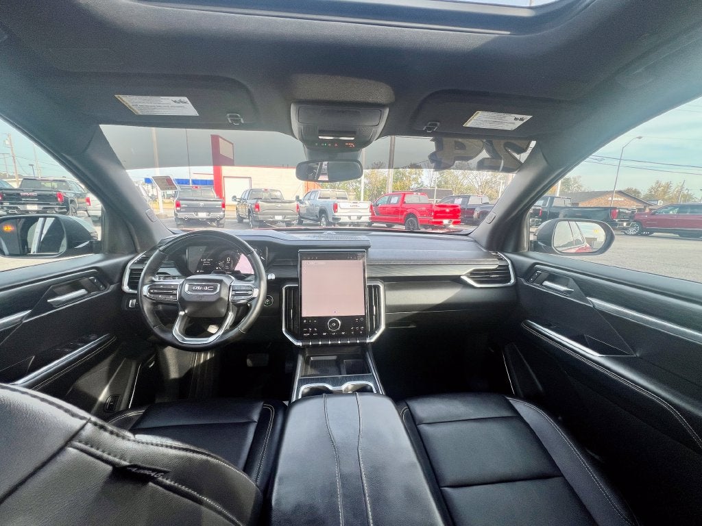 2024 GMC Acadia Elevation