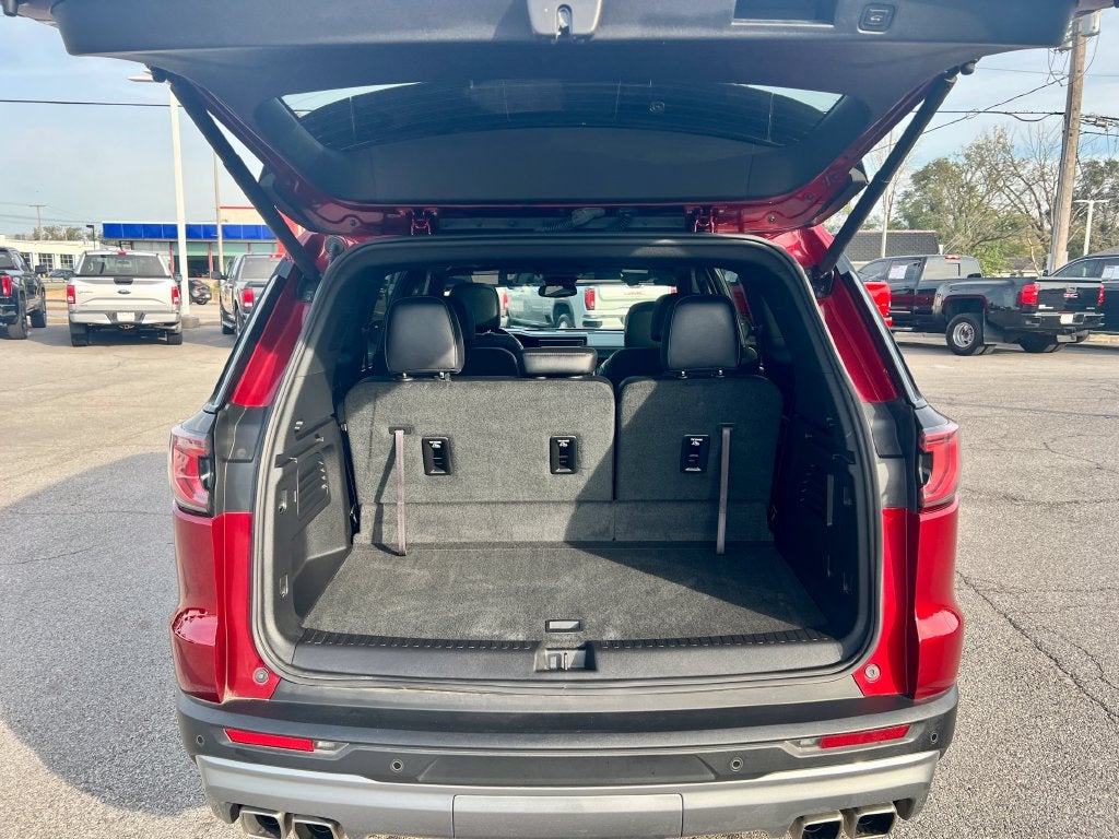 2024 GMC Acadia Elevation
