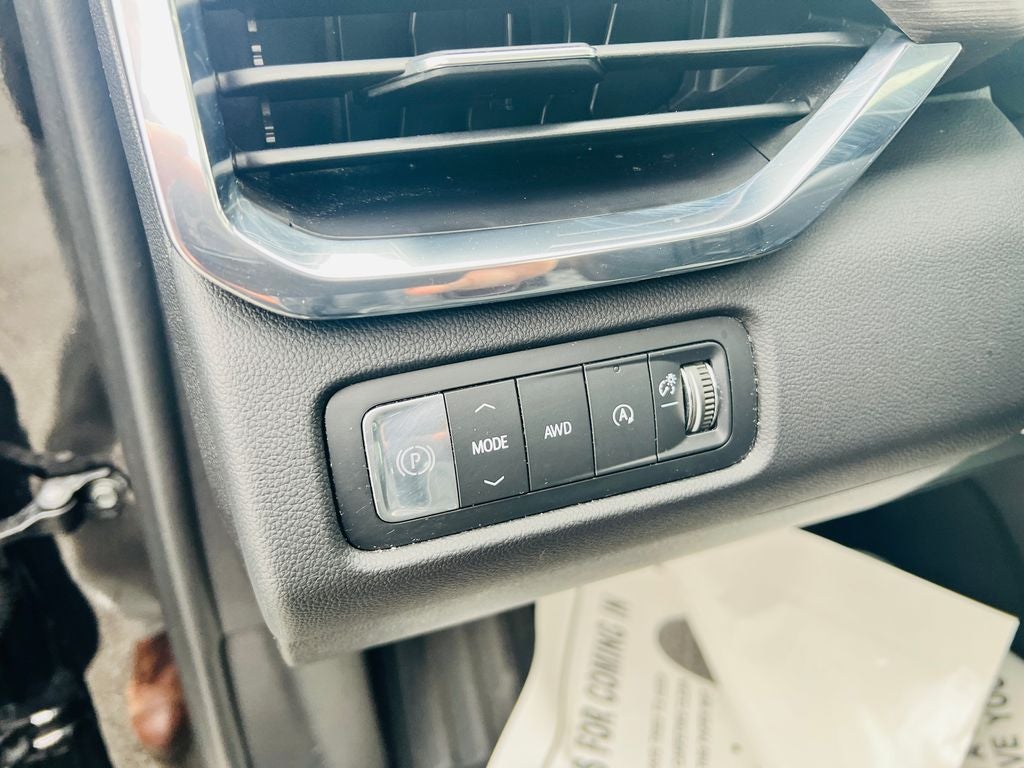 2024 GMC Acadia Denali