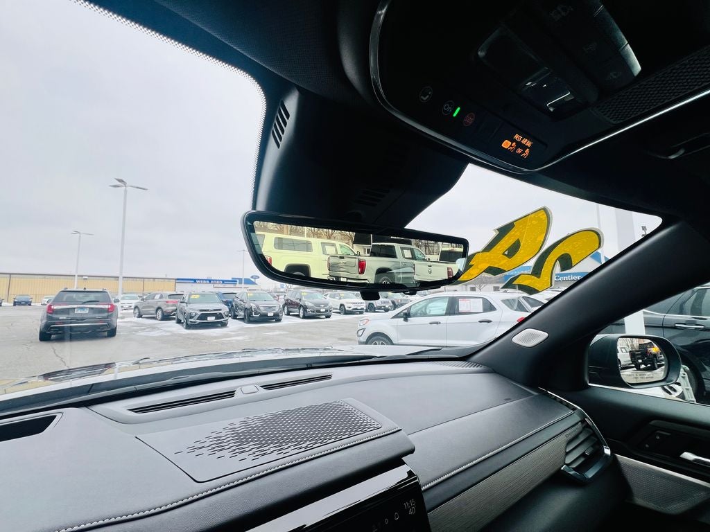 2024 GMC Acadia Denali