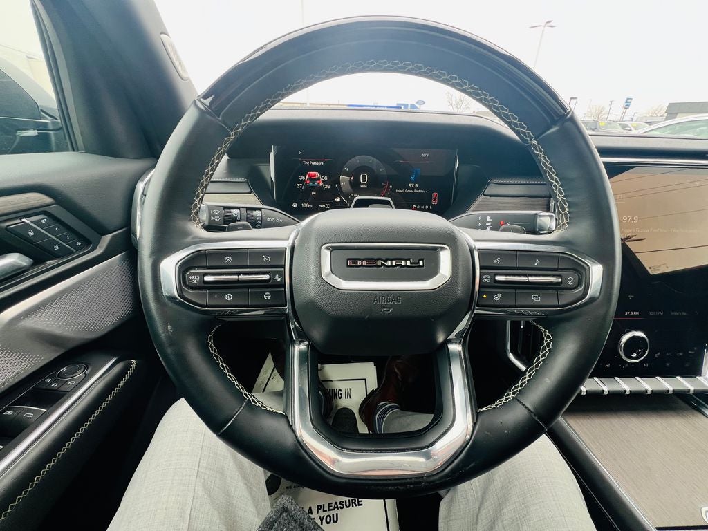 2024 GMC Acadia Denali