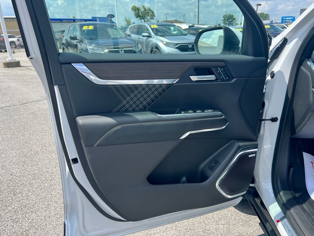 2024 GMC Acadia Denali