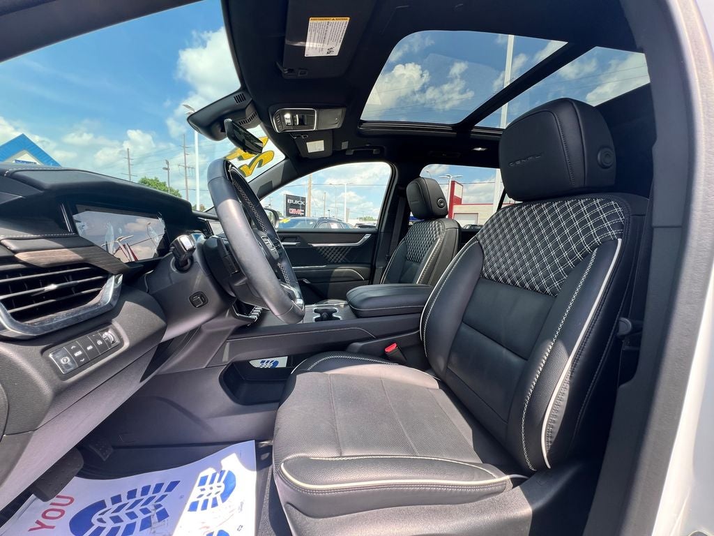 2024 GMC Acadia Denali