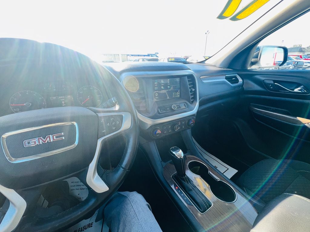 2017 GMC Acadia SLE-1