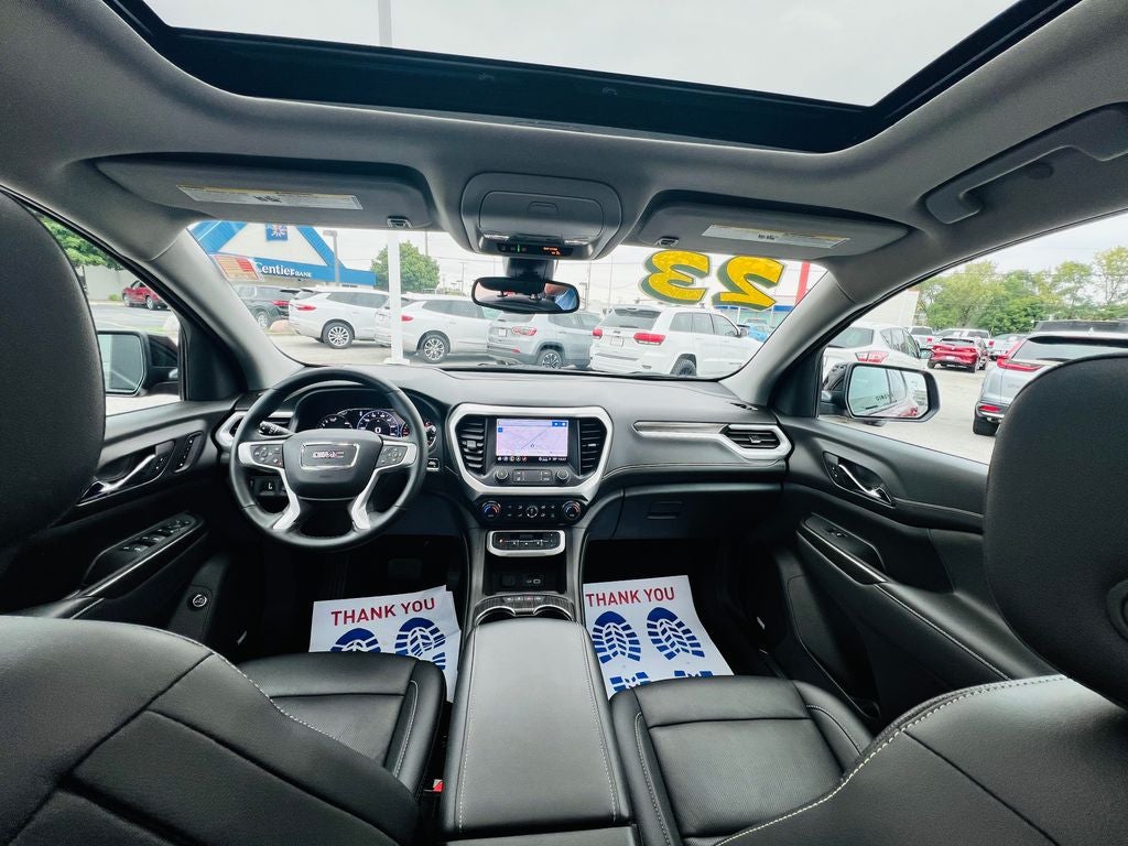 2023 GMC Acadia SLT