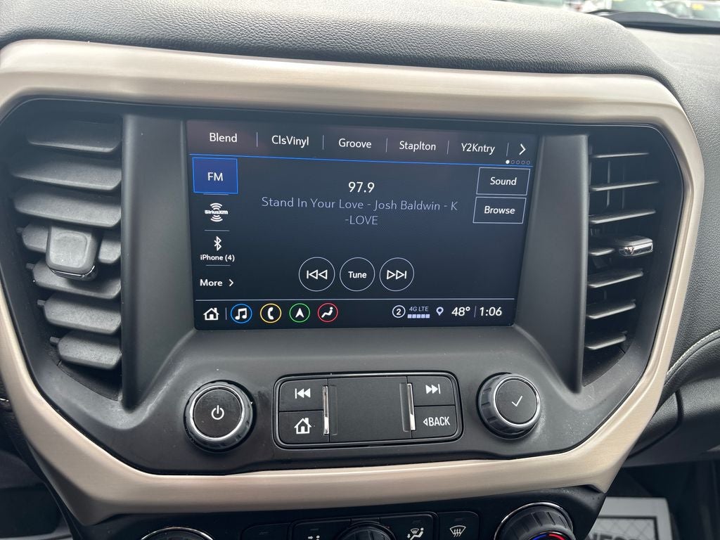 2023 GMC Acadia Denali