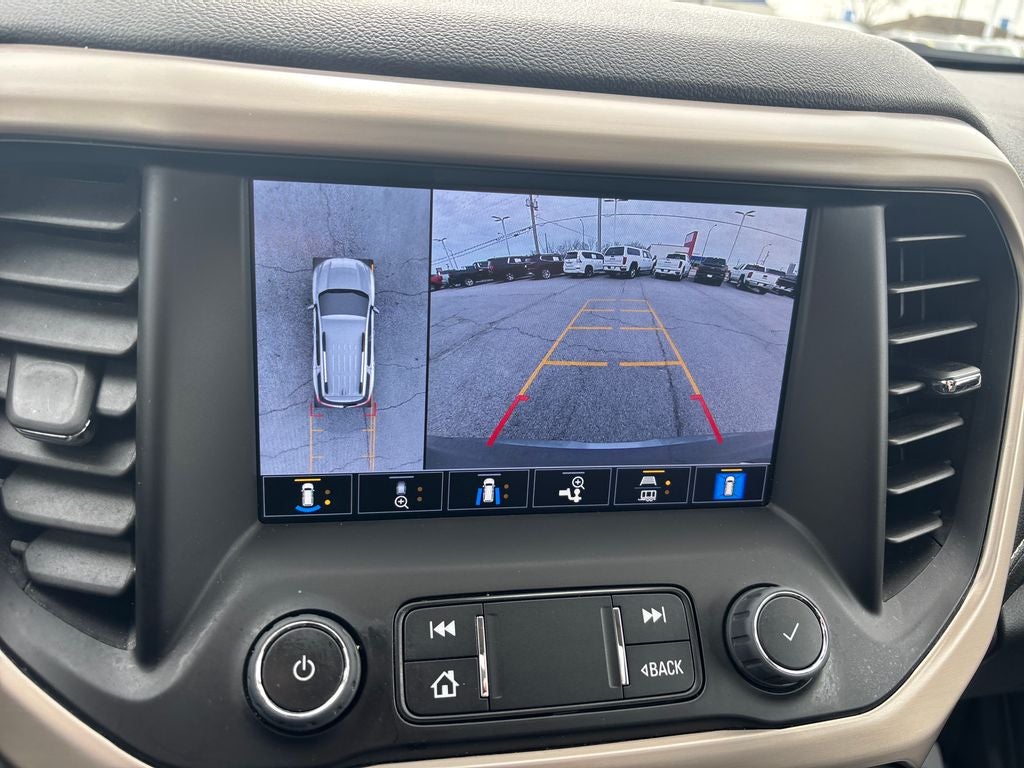 2023 GMC Acadia Denali