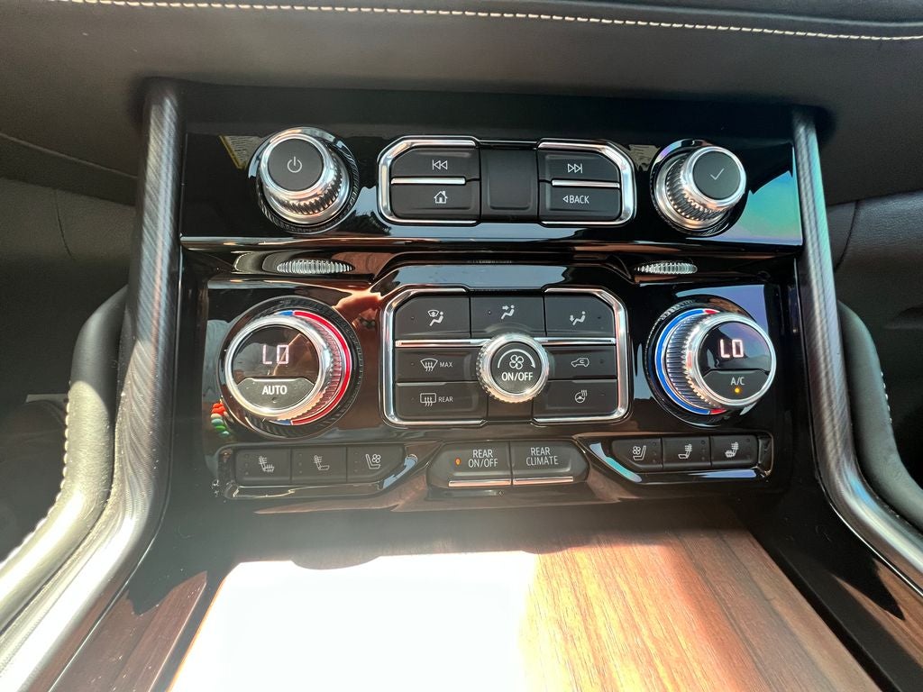 2023 GMC Yukon Denali Ultimate