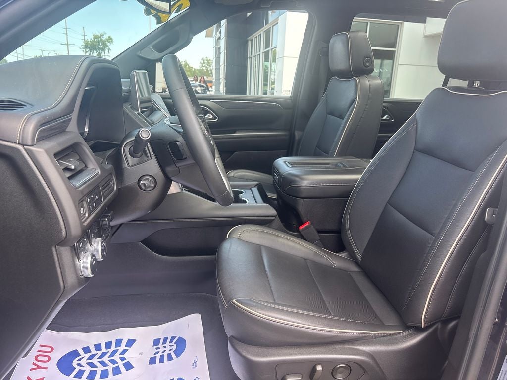 2023 GMC Yukon XL SLT