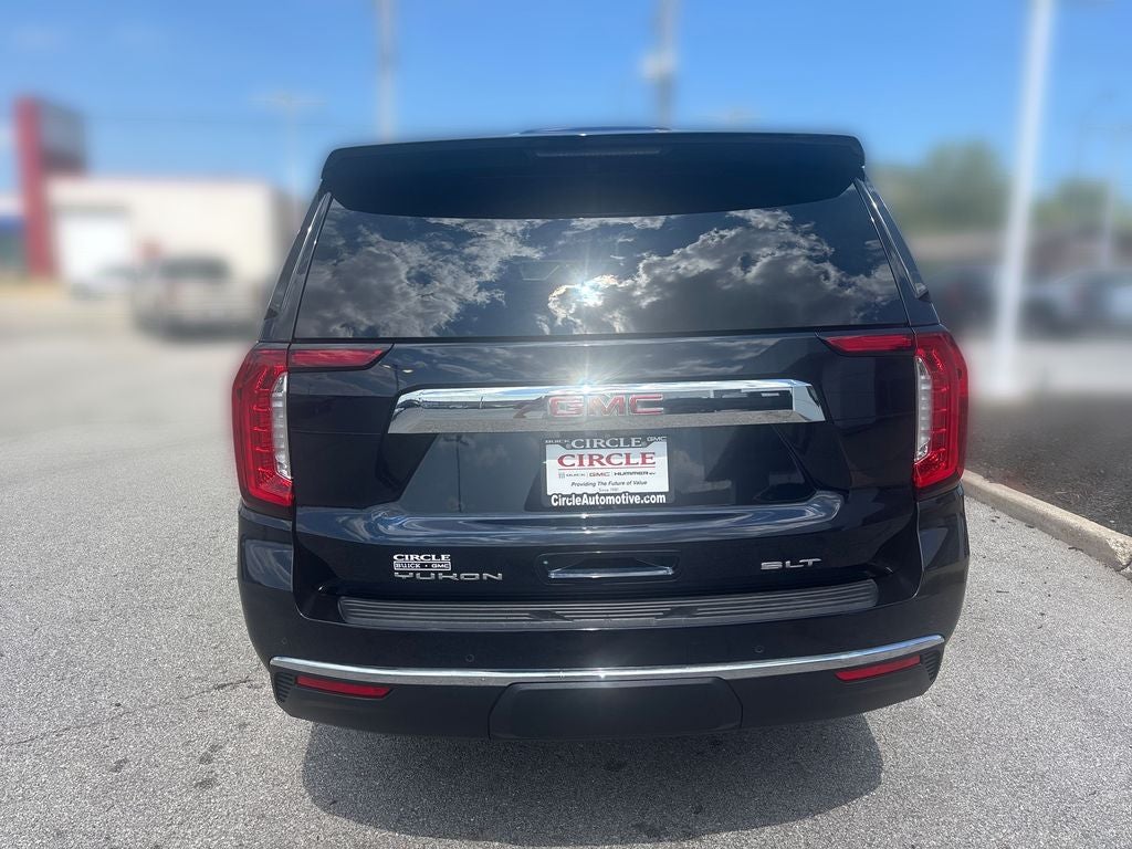 2023 GMC Yukon XL SLT