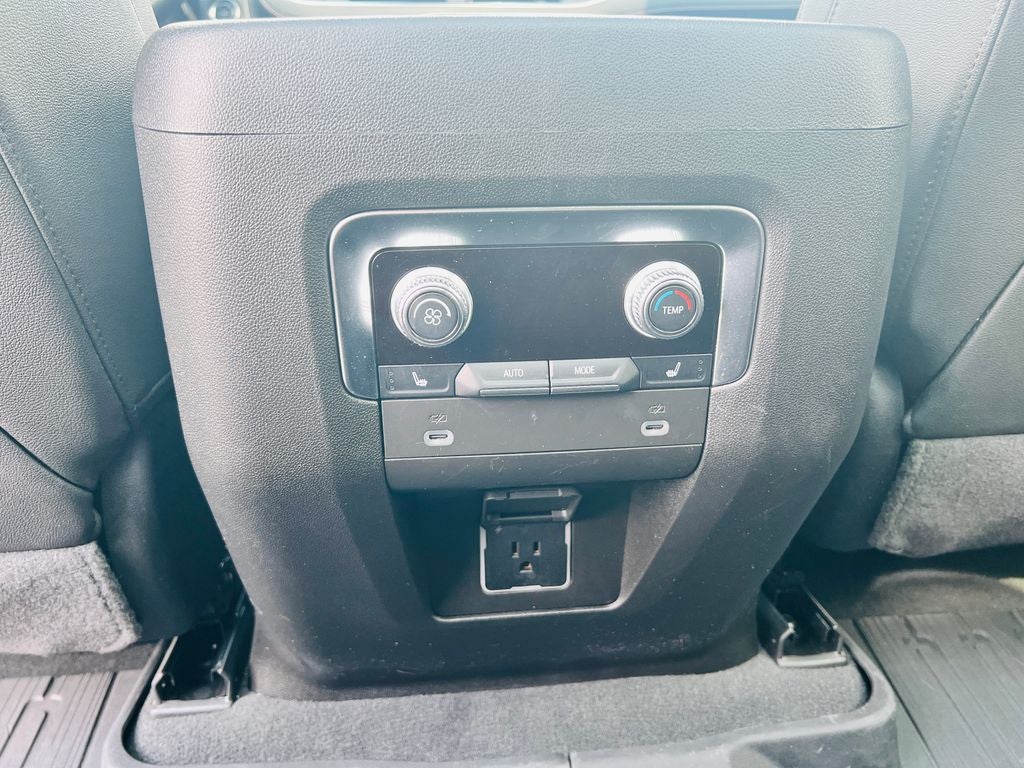 2024 GMC Yukon XL AT4