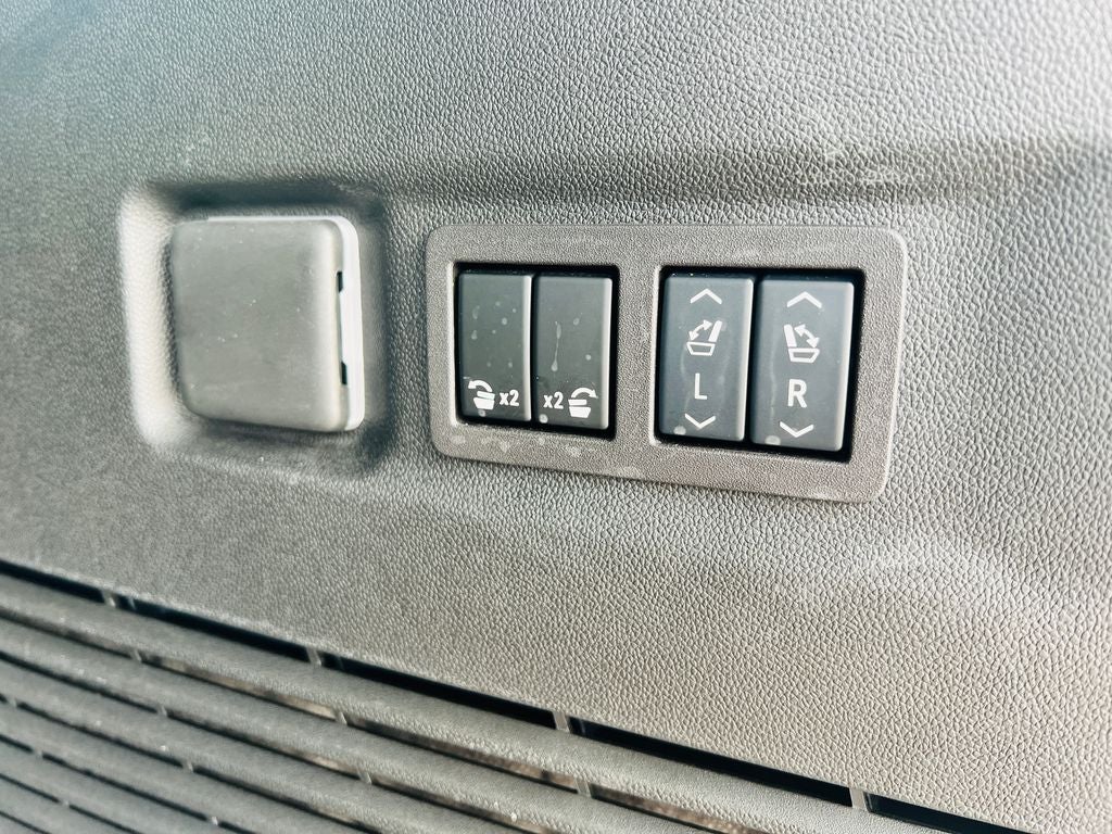 2024 GMC Yukon XL AT4