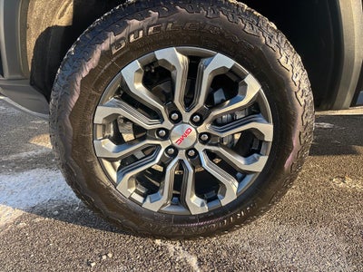 2023 GMC Canyon Denali