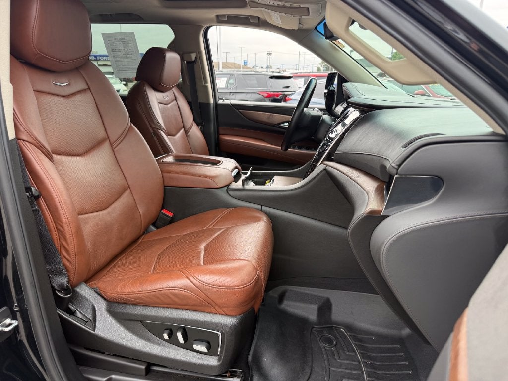 2018 Cadillac Escalade ESV Premium