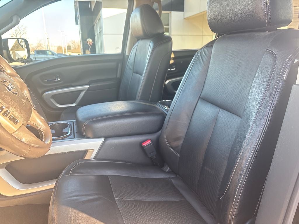 2017 Nissan Titan SL