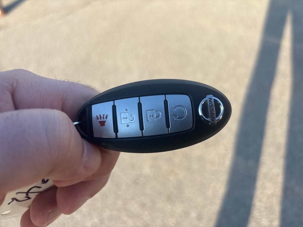 2017 Nissan Titan SL