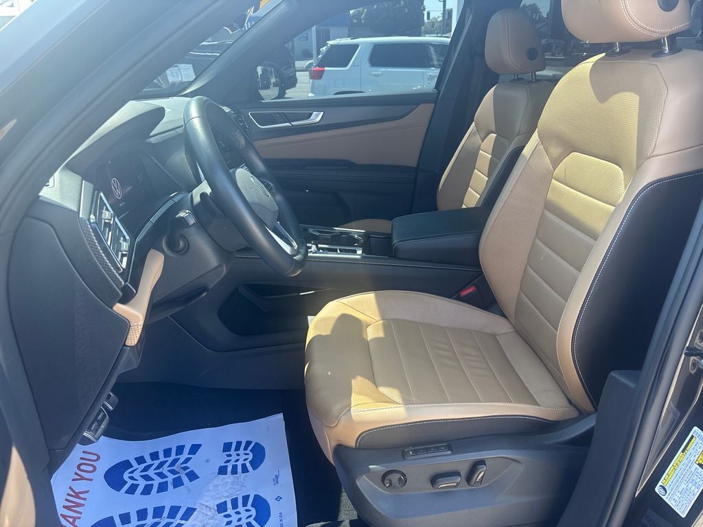 2024 Volkswagen Atlas Cross Sport 2.0T SEL R-Line