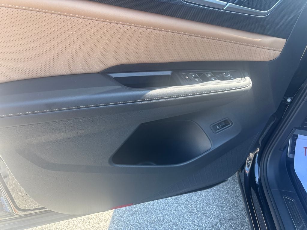 2024 Volkswagen Atlas Cross Sport 2.0T SEL R-Line