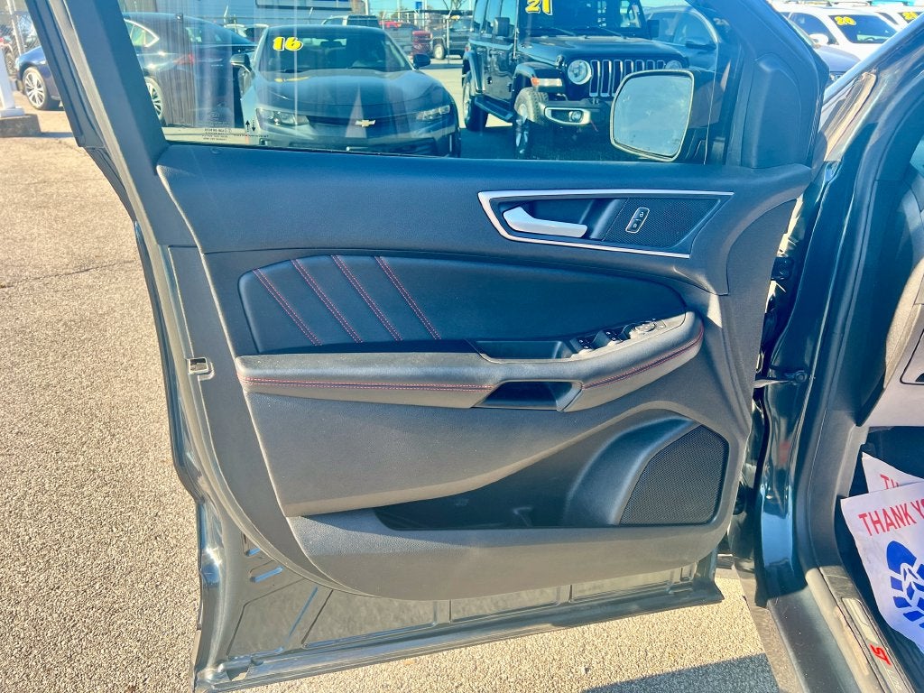 2022 Ford Edge ST Line