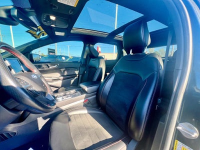 2022 Ford Edge ST Line