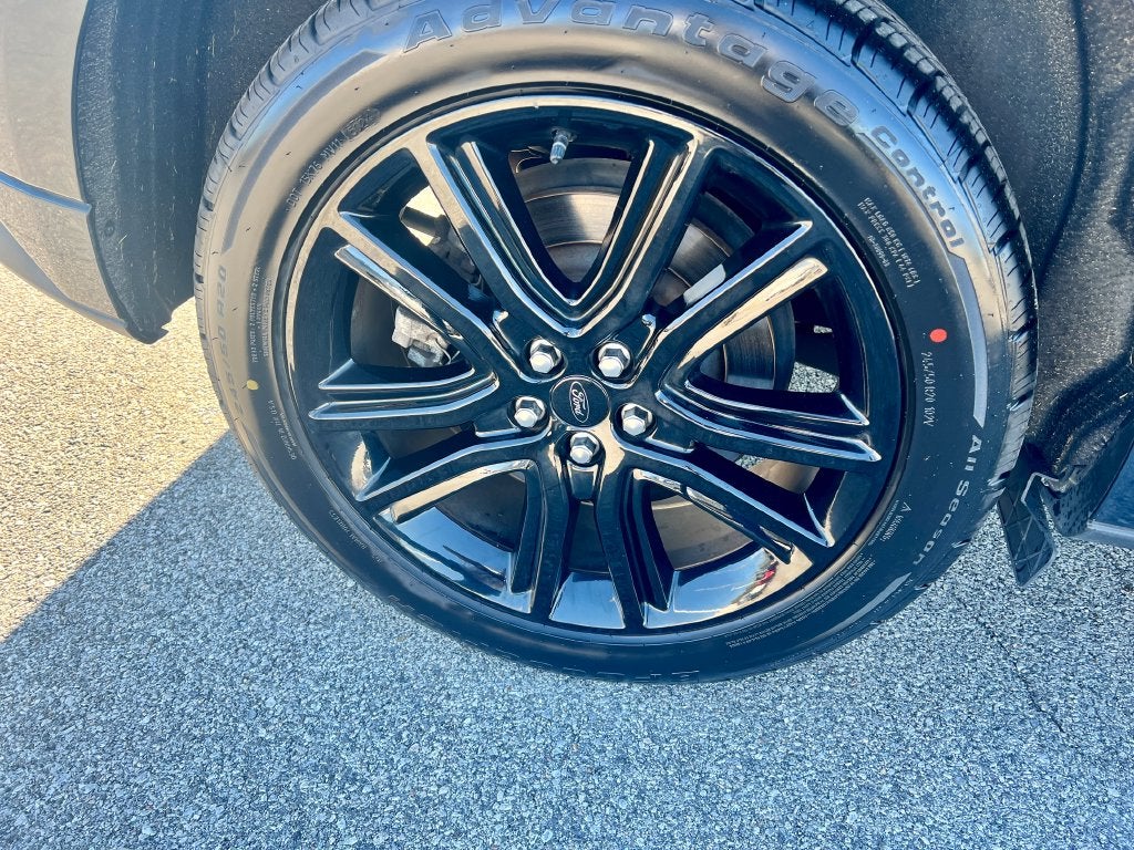 2022 Ford Edge ST Line