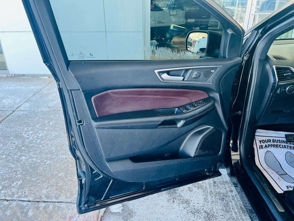 2021 Ford Edge Titanium