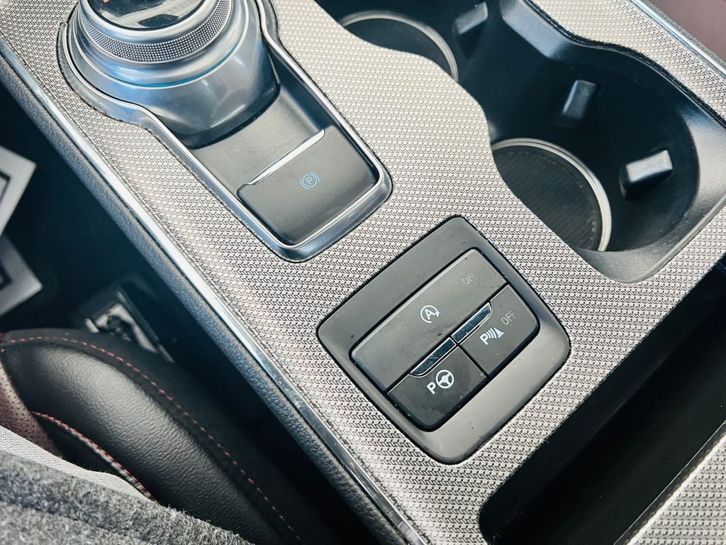 2021 Ford Edge Titanium