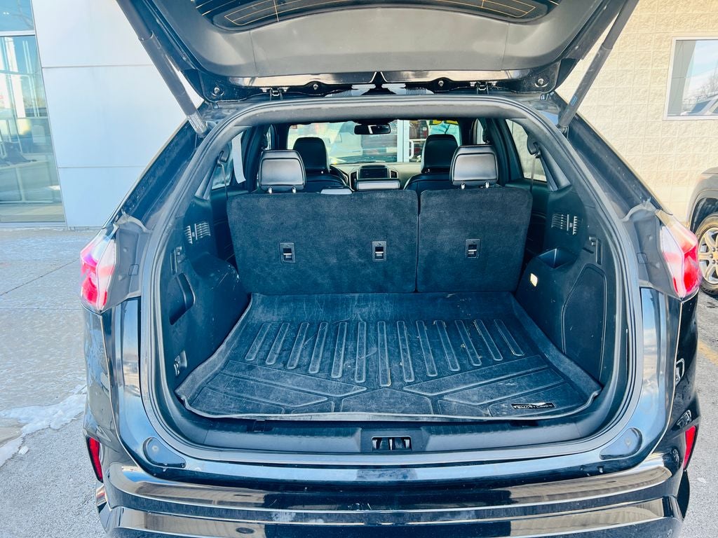 2021 Ford Edge Titanium