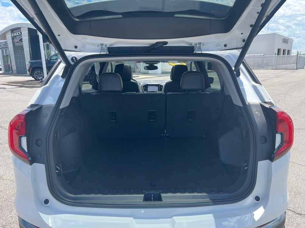 2023 GMC Terrain AT4