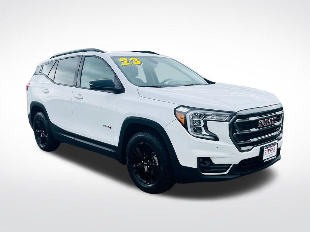 2023 GMC Terrain AT4