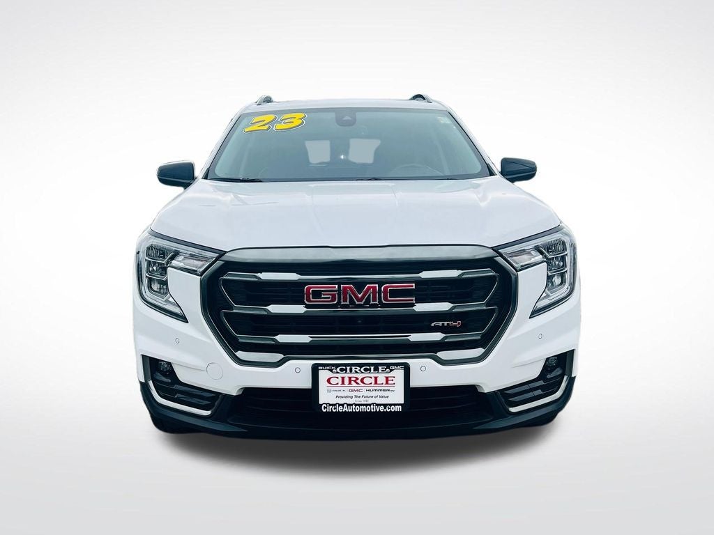 2023 GMC Terrain AT4