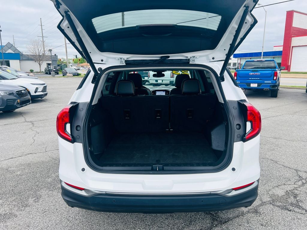 2023 GMC Terrain AT4