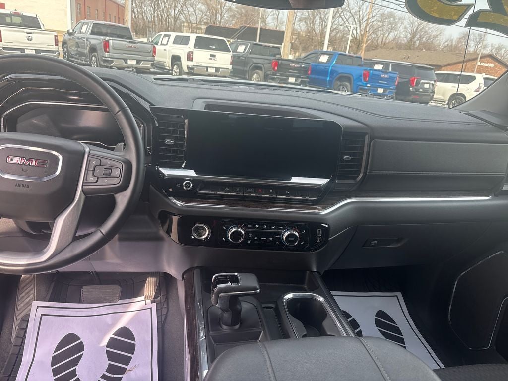 2023 GMC Sierra 1500 Elevation