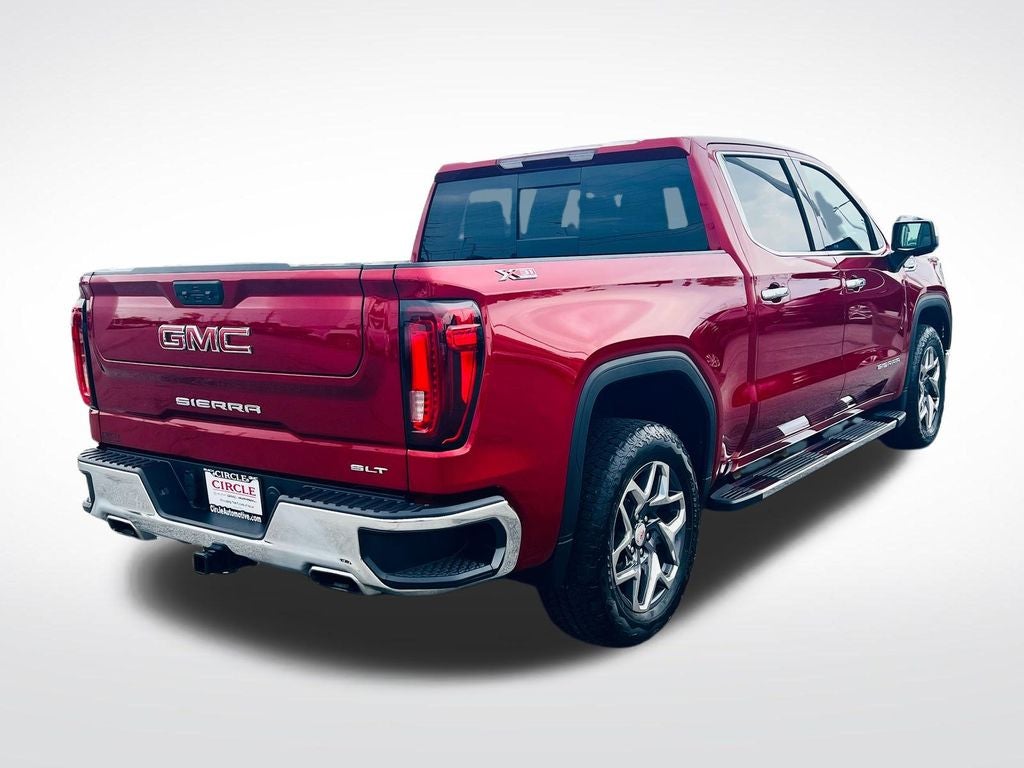 2025 GMC Sierra 1500 SLT