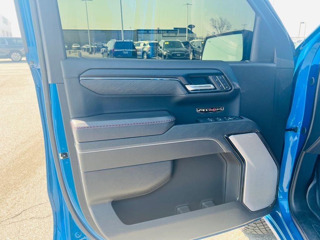 2024 GMC Sierra 1500 AT4X