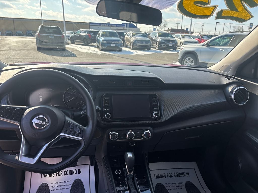 2023 Nissan Kicks SV