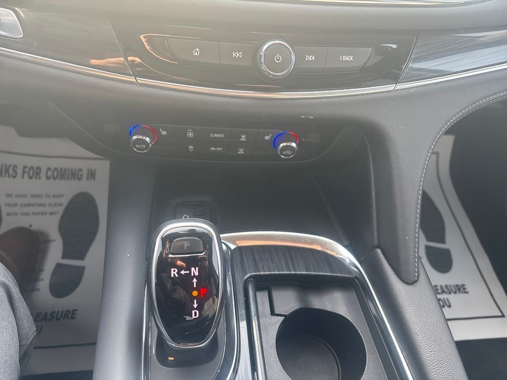 2021 Buick Enclave Essence