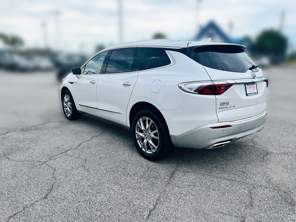 2023 Buick Enclave Essence