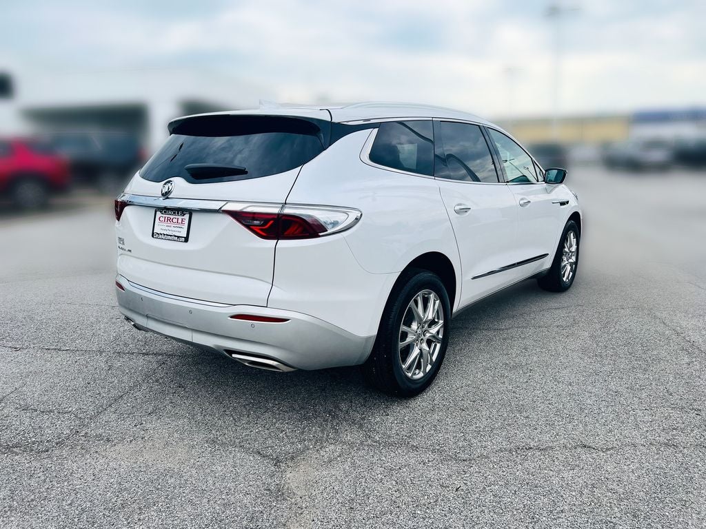 2023 Buick Enclave Essence