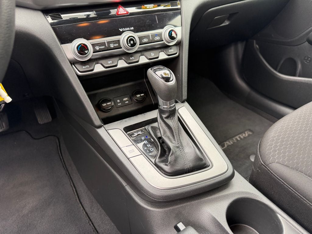 2020 Hyundai Elantra SE